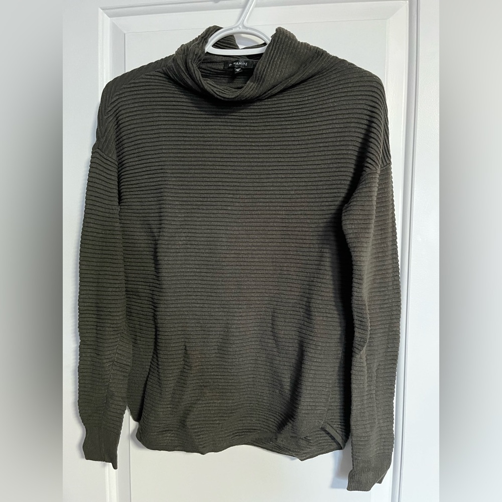 Dynamite Turtleneck - 5 for $25 for items marked with ⭐️